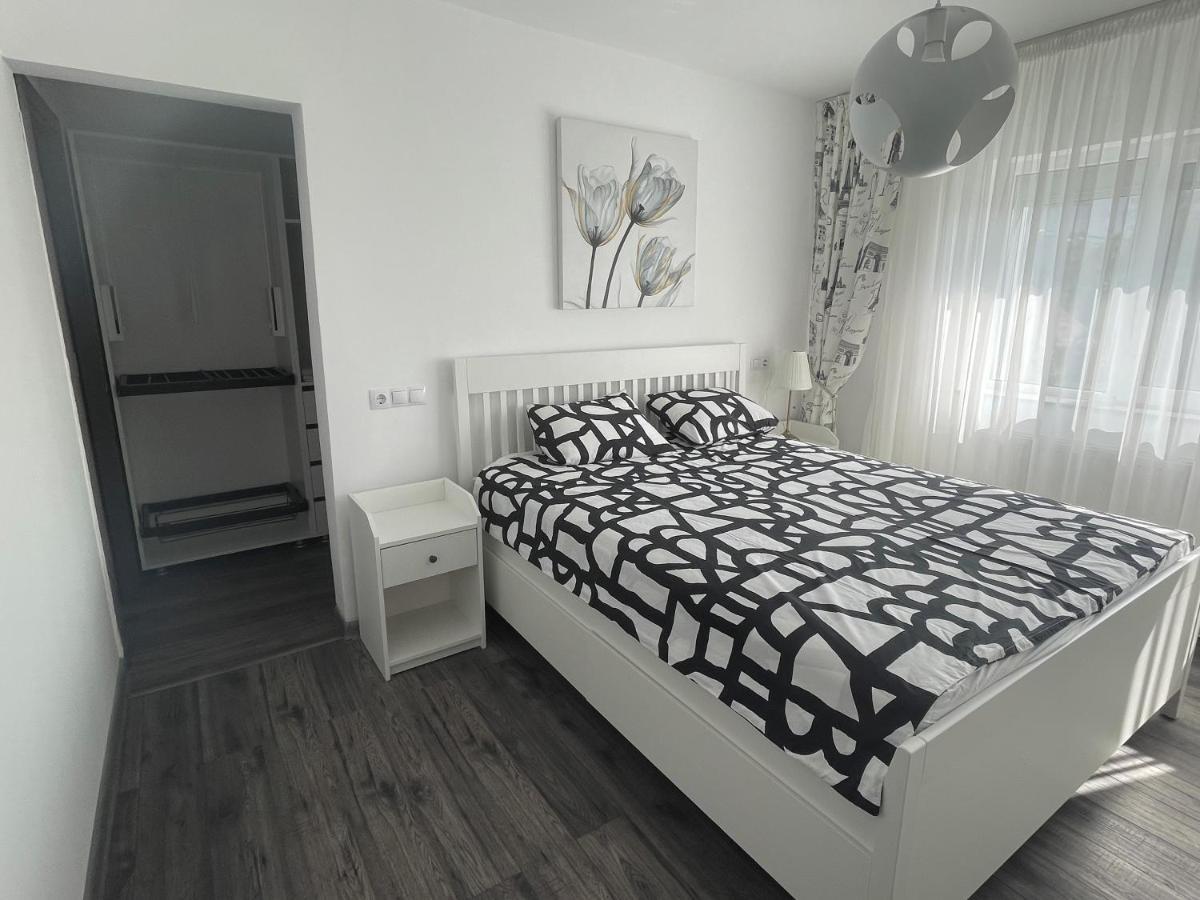 Vulcan Apartment Buzău Eksteriør bilde